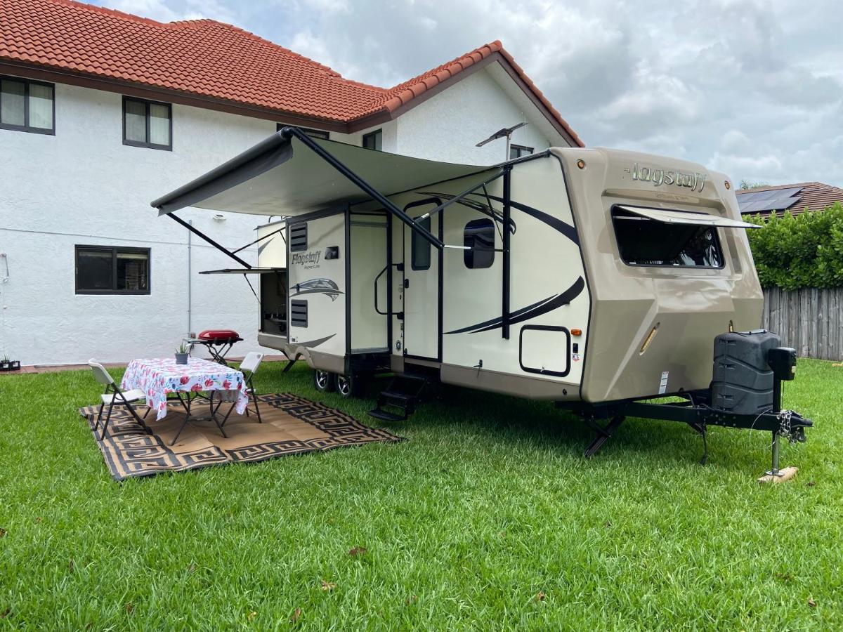Cozy Camper - Free Parking Hotell Miami Eksteriør bilde