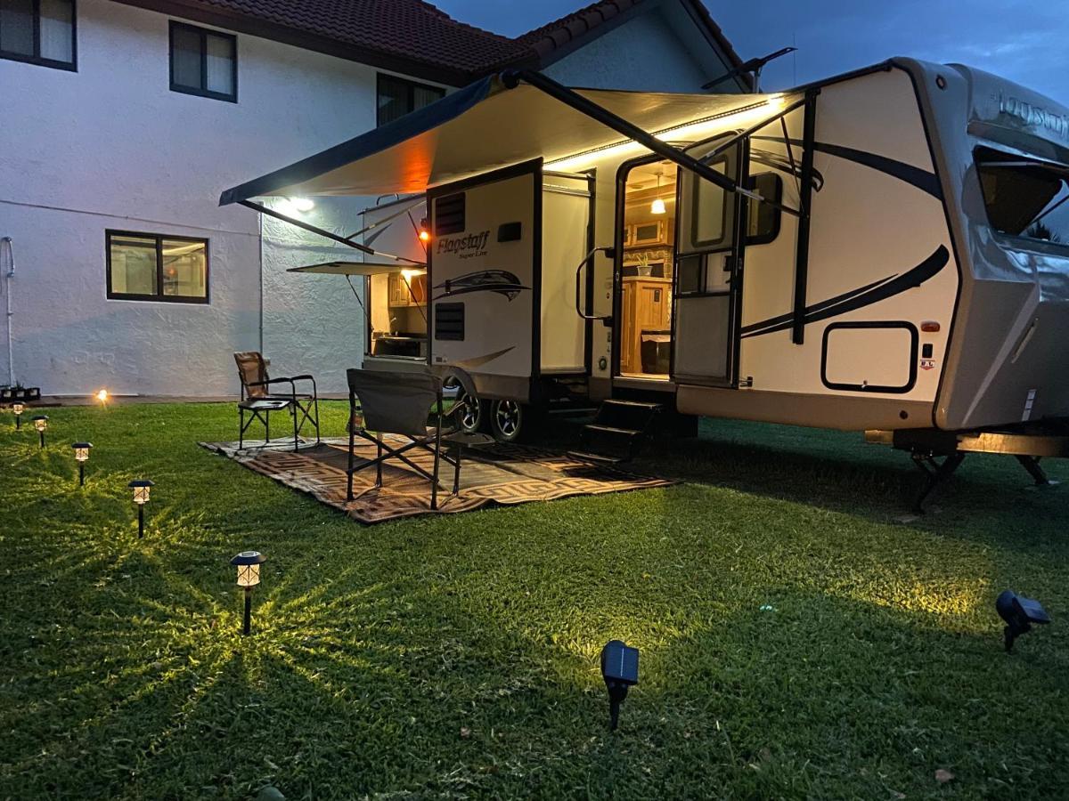 Cozy Camper - Free Parking Hotell Miami Eksteriør bilde